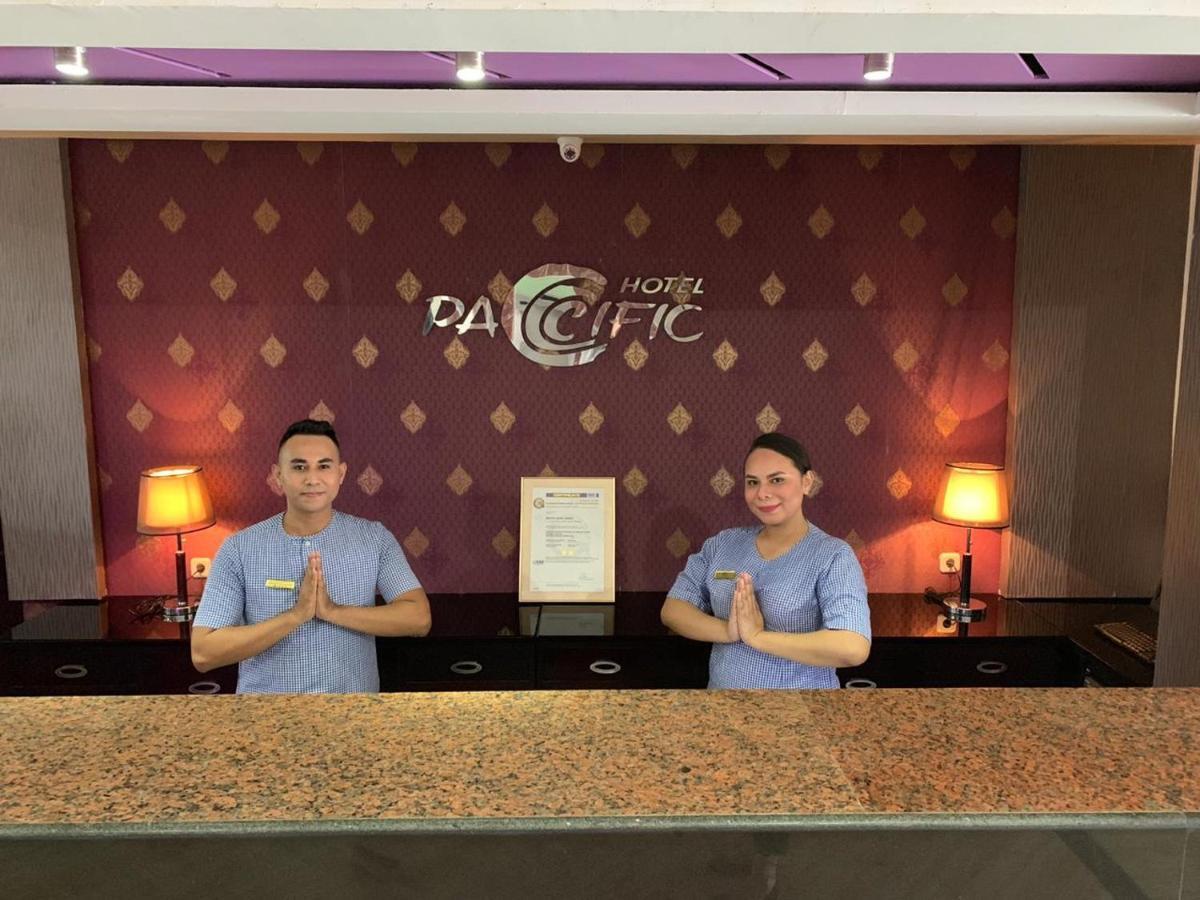 Pacific Hotel 암본 외부 사진