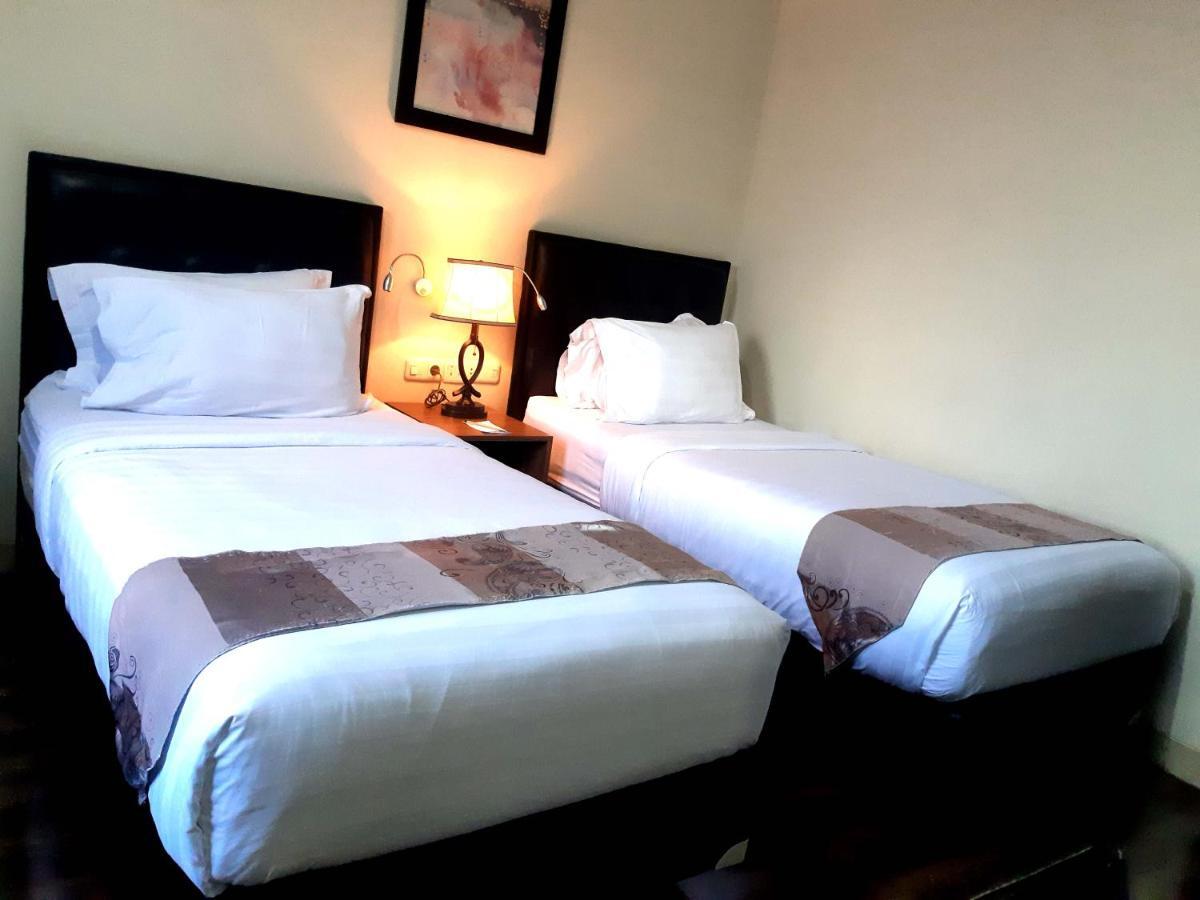 Pacific Hotel 암본 외부 사진