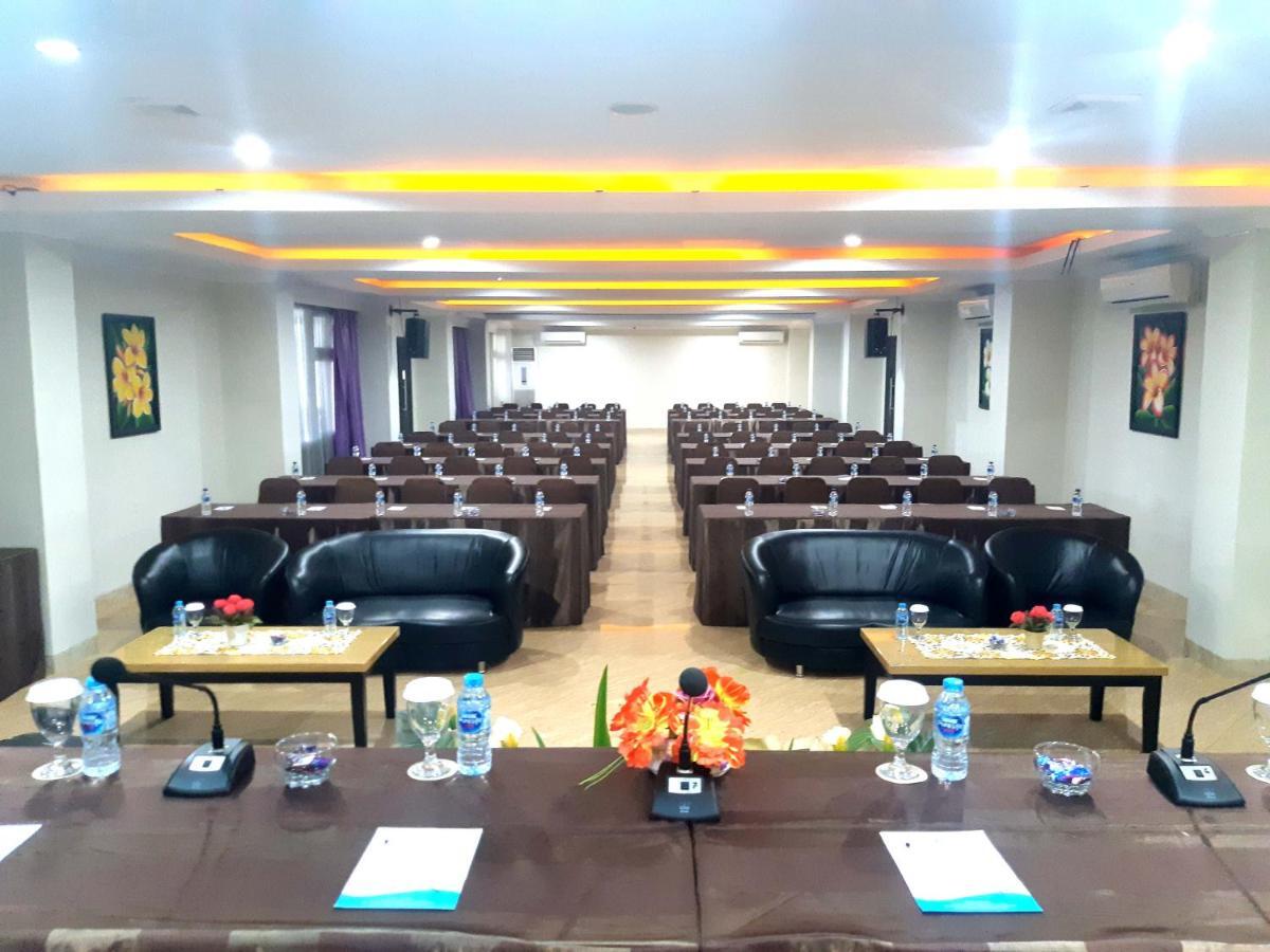 Pacific Hotel 암본 외부 사진